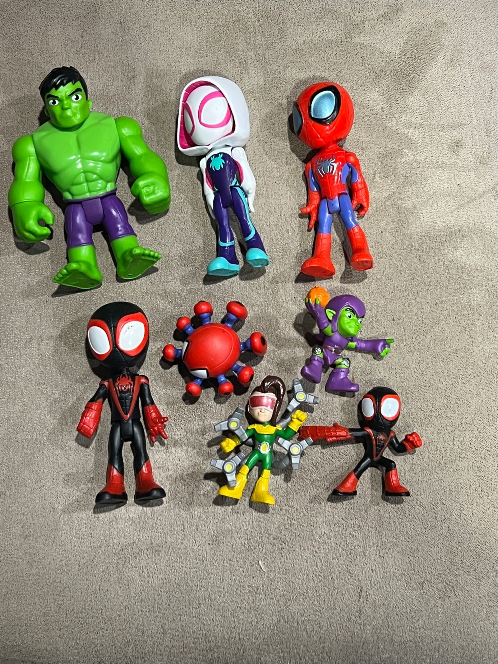 Marvel Spidey & friends Spider-Man Hulk Gwen Stacy Goblin Miles lot of 8